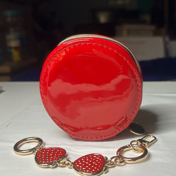 Yves Saint Laurent (YSL) Beaute’ Red Patent Makeup Bag w/ Add on Extender GWP - Picture 2 of 8